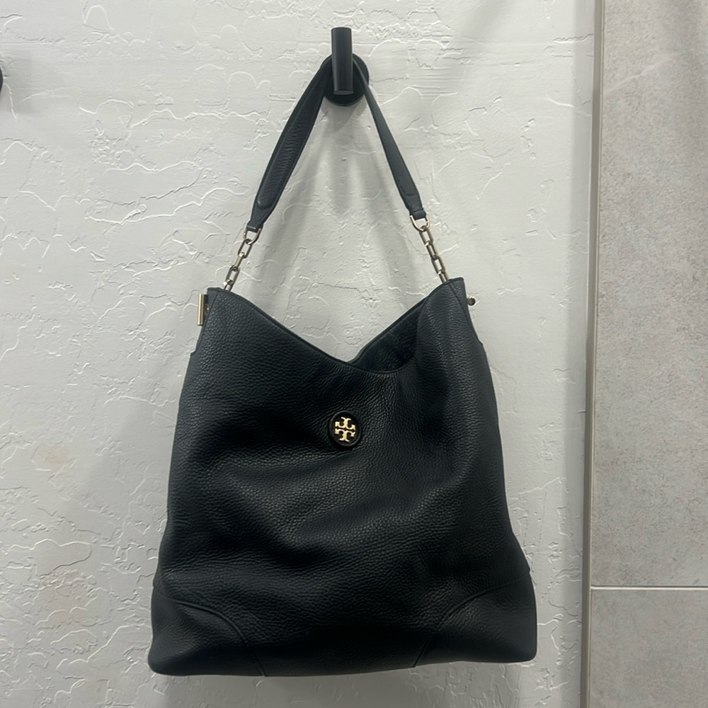 Tory Burch Black Pebbled Leather shoulder hobo bag